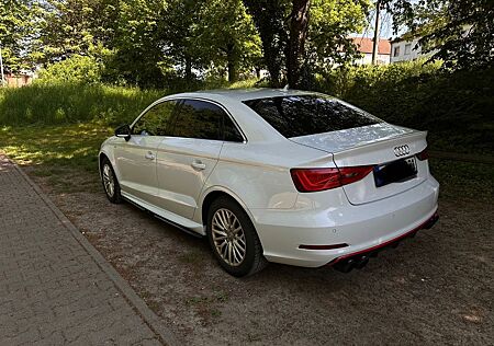Audi A3 2.0 TDI S tronic Ambition Ambition