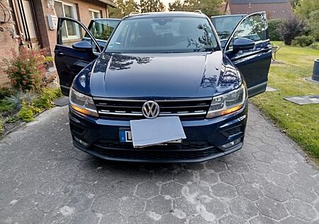 VW Tiguan Volkswagen 1.5 TSDSG Comfortline AHK Metallic