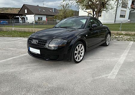 Audi TT Quattro 1.8 T 8N Coupe - S-Line - BOSE