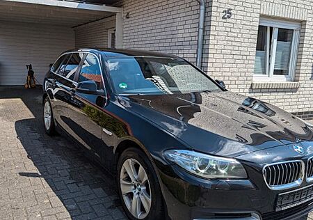 BMW 520d xDrive Touring A -