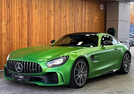 Mercedes-Benz AMG GT R COUPE