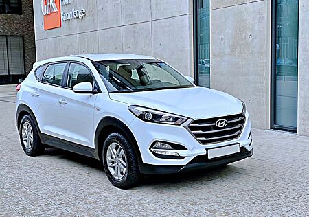 Hyundai Tucson 1.7 CRDi 1. Hand Top zustand Garagenwagen