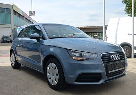 Audi A1 attraction Automatik Pdc Sitzheizung