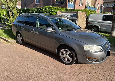 VW Passat Volkswagen 2.0 TDI DPF DSG 125kW Comfortline Com...