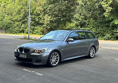 BMW 520d touring Edition M-Sport/navi/leder/panorama