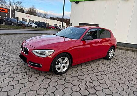 BMW 118i Sport Line Sport Line