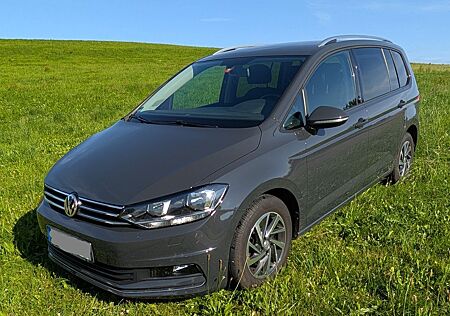 VW Touran Volkswagen 1.4 TSI SOUND 7 Sitze +AHK+ Winterreifen
