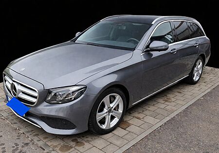 Mercedes-Benz E 400 4MATIC T AVANTGARDE Autom. AVANTGARDE