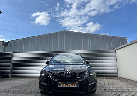 Skoda Octavia Combi RS 4x4*STH*NAVI*AHK*SCHECKHEFT*