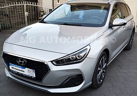 Hyundai i30 Kombi 1.6 CRDI Premium 1.Hd Navi LED Sitzpak
