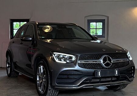 Mercedes-Benz GLC 300 d 4Matic AMG-Line//Panorama//360°