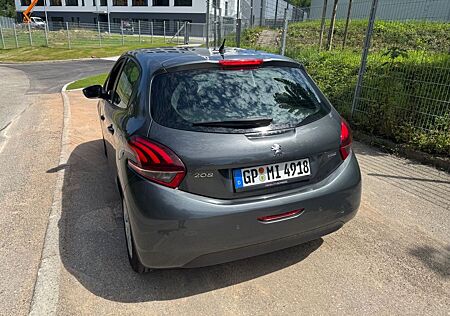 Peugeot 208 PureTech 82 Allure Allure