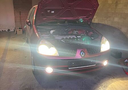 Renault Clio 1.2 16V Authentique Authentique