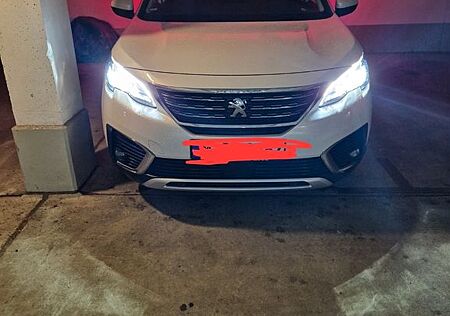 Peugeot 5008 THP 165 EAT6 Allure