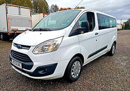 Ford Transit Custom L2 9 Seater Low Mileage