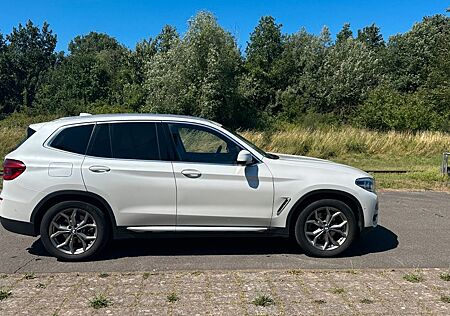 BMW X3 xDrive20d AT -