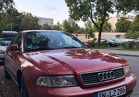 Audi A4 2.8 - V6