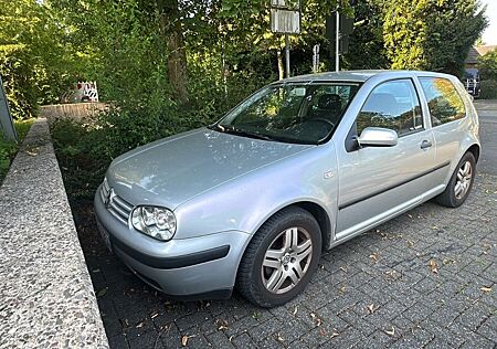 VW Golf Volkswagen 1.6 Auto Basis Basis