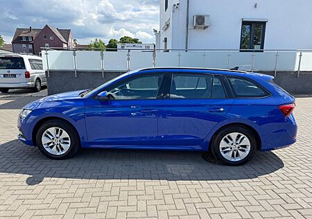 Skoda Octavia Combi Ambition+VIRT/TEMP/SHZ/NAVI/PDC/