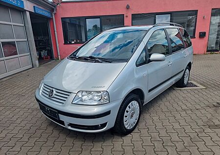 VW Sharan Volkswagen Comfortline Family.Navi.AHK.7Sitze.HU NEU