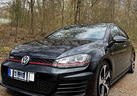 VW Golf Volkswagen 2.0 TSI BMT GTI GTI