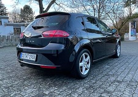 Seat Leon 1.6 TDI, TÜV03/27, Tempomat, Sitzheizung