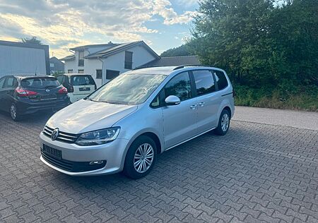 VW Sharan Volkswagen 2.0 TDI DSG Trendline BMT/Start-Stopp