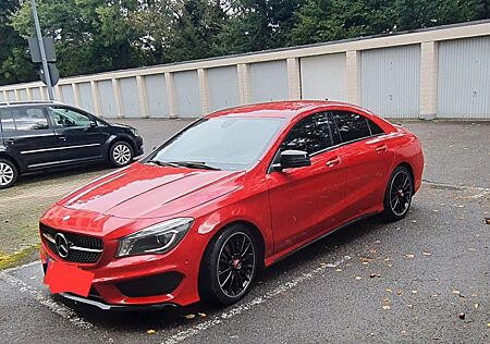 Mercedes-Benz CLA 180 | Sportsitze, Navi, Luftfeder., Kamera