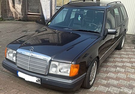Mercedes-Benz E 300 300 E Turbodiesel Sportline H-Kennzeichen W124