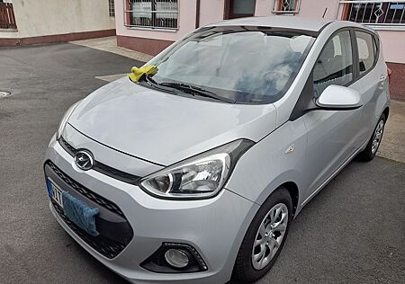 Hyundai i10 LPG mit frischen TÜV und AU - TOP gepflegt!