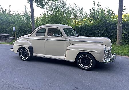 Ford Business Coupé 6 Zylinder