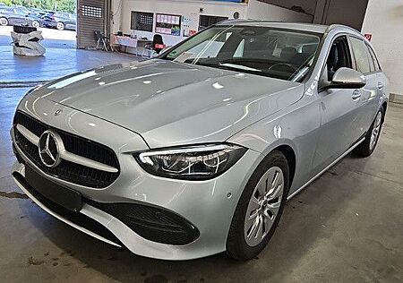 Mercedes-Benz C 200 C -Klasse **Neues Modell**