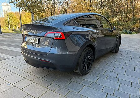 Tesla Model Y Long Range AWD (incl. FSD/autopilot)