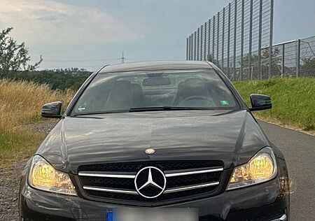 Mercedes-Benz C 180 Mercedes C180 Coupé*AMG*SCHECKHEFT*SERVICE&BREMS