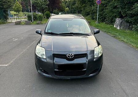 Toyota Auris 2.0 D-4D -