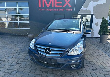 Mercedes-Benz B 150 1.5 95 PS Hu neu Klima S/W Alu SH