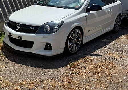 Opel Astra H OPC Racecamp Edition