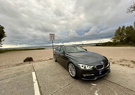 BMW 320d xDrive Touring Luxury Line Luxury Line