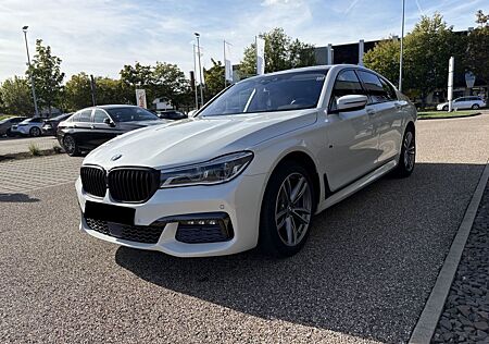 BMW 750i xDrive M-Sportpaket ACC Laserlicht Navi HUD