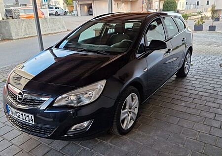 Opel Astra Sports Tourer Tüv Neu
