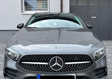 Mercedes-Benz A 200 AMG Line