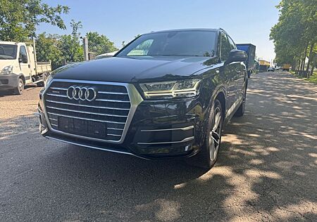 Audi Q7 3.0 TDI quattro S Line