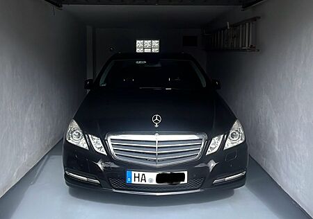 Mercedes-Benz E 220 CDI BlueEFFICIENCY -