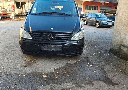 Mercedes-Benz Viano *3.0 CDI *X-CLUSIVE lang*7Sitzer*