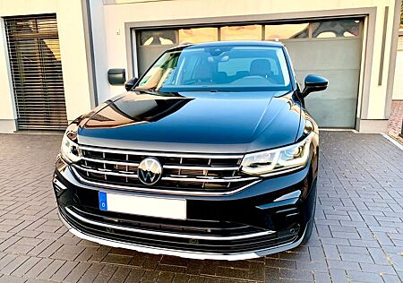 VW Tiguan Volkswagen 2.0 TDI SCR DSG Elegance Elegance