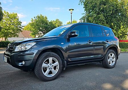 Toyota RAV 4 2.0-l-VVT-i 4x4 Automatik -