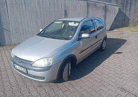 Opel Corsa 1.2 -