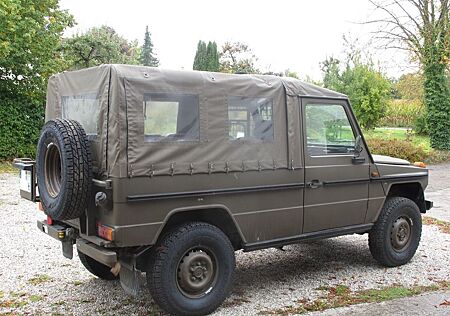 Mercedes-Benz G 230
