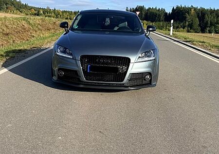 Audi TT Coupe 3.2 S tronic quattro -