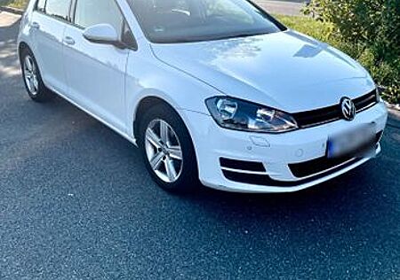VW Golf Volkswagen 7 weiß Navi